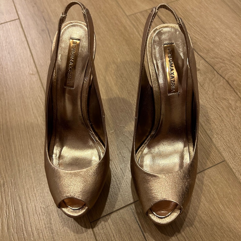 BCBG maxazria heels